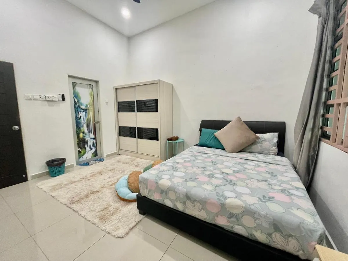 Holiday home Home36#8Pax#4Bedroom#Nearaeonalma#Mcd Bukit Mertajam